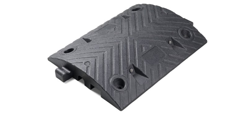 Fahrbahnschwelle recyceltem   PVC-Gummi, inkl. 4x